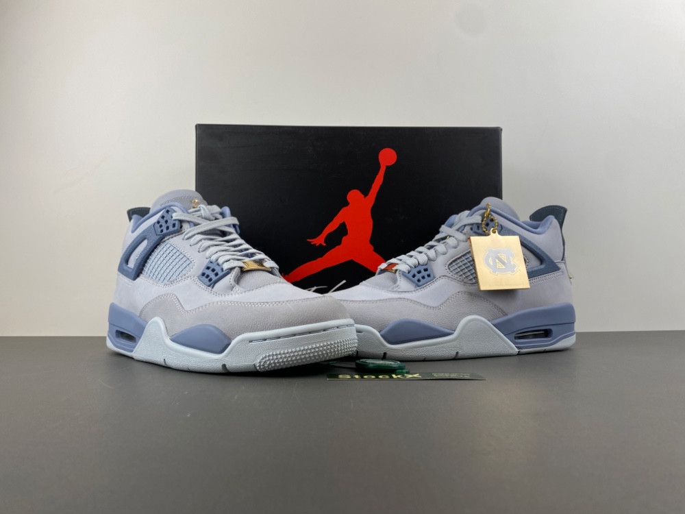 2025 Air Jordan 4 Retro UNC Tar Heels Player Exclusive - PE Promo Sample