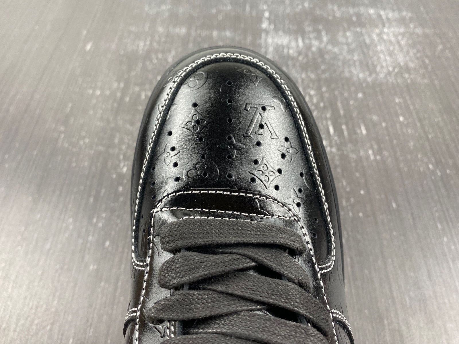 lvt x nike air force1