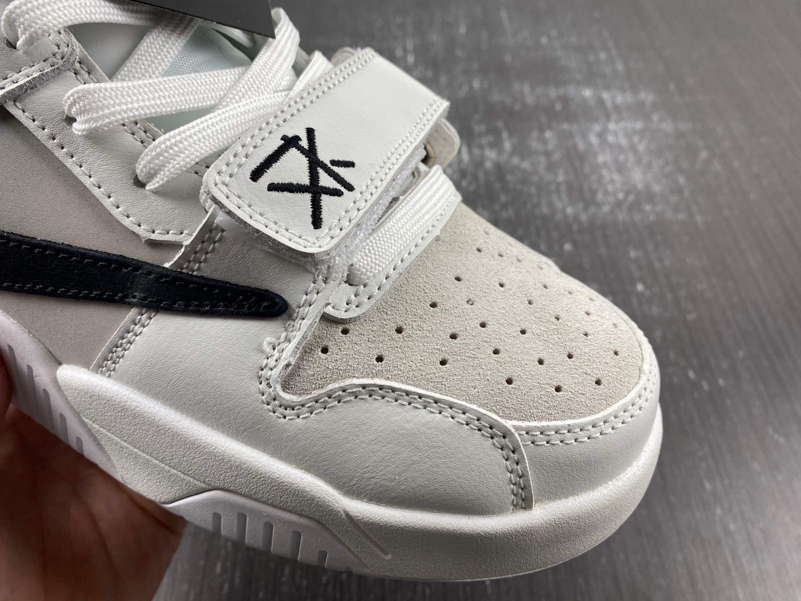 travis scott x jordan cut the check