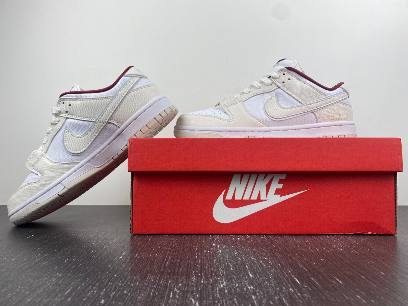 nike wmns dunk low se