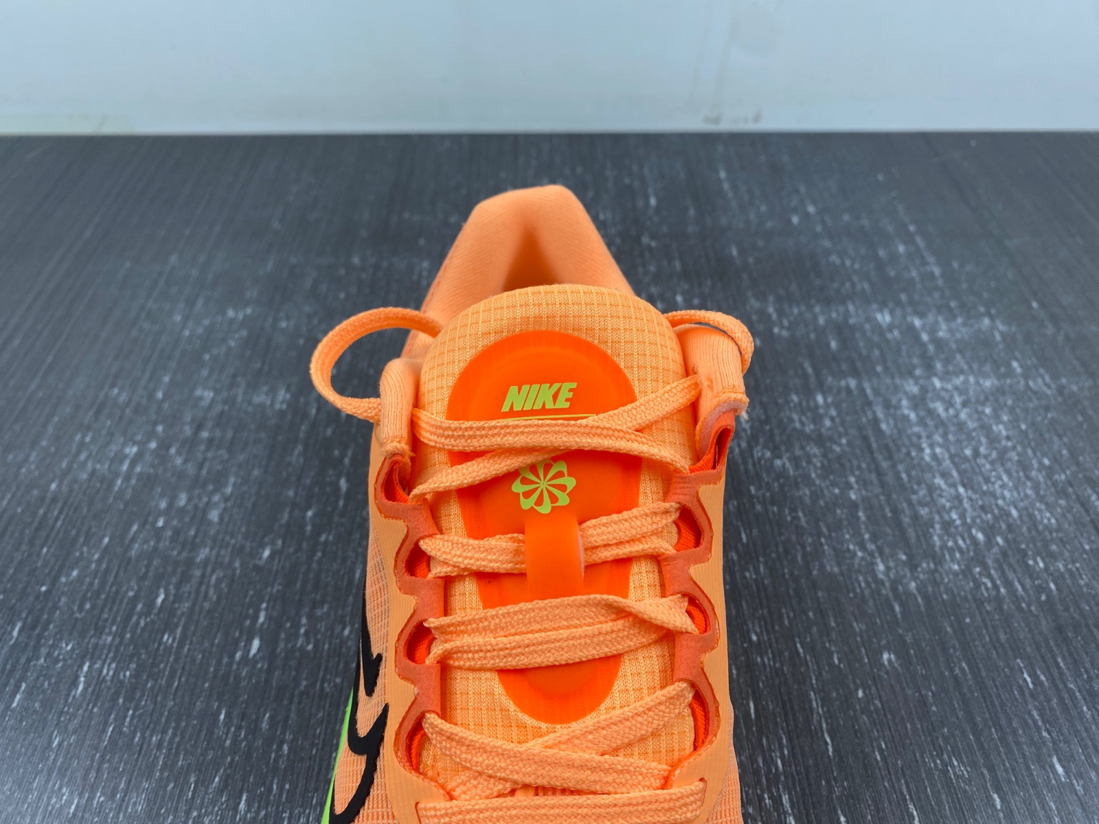 nike zoom fly 5 total orange ghost green (women