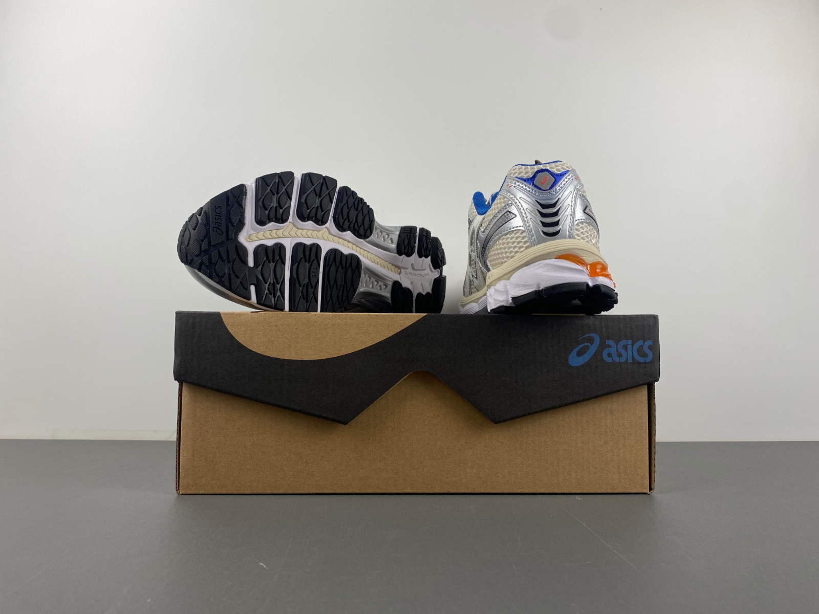 As*ic*s x ronnie fieg gel-kayano 12.1