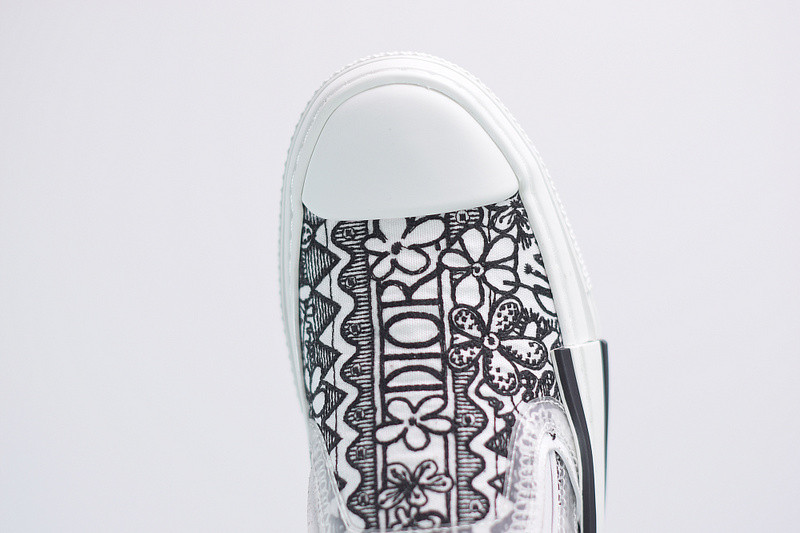 dio* x converse sneaker