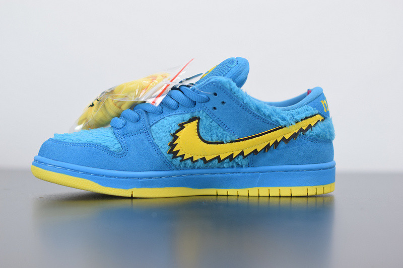 grateful dead x nike sb dunk low “blue bear” cj5378-400