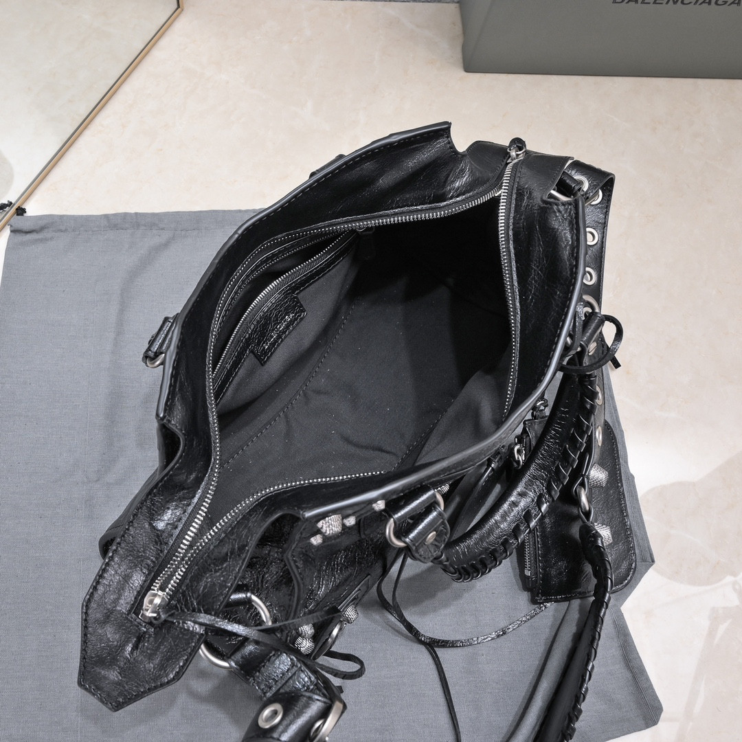 Balenciaga purse