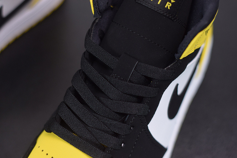 air jordan 1 mid se "yellow toe" 852542-071