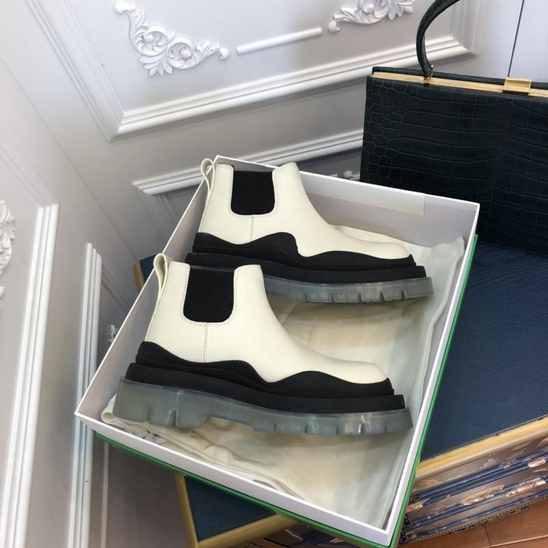 Bo*te*ga ve*ne*ta sneaker