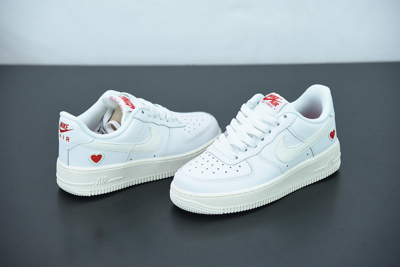 nike air force 1 low valentines day(2021)dd7117-100