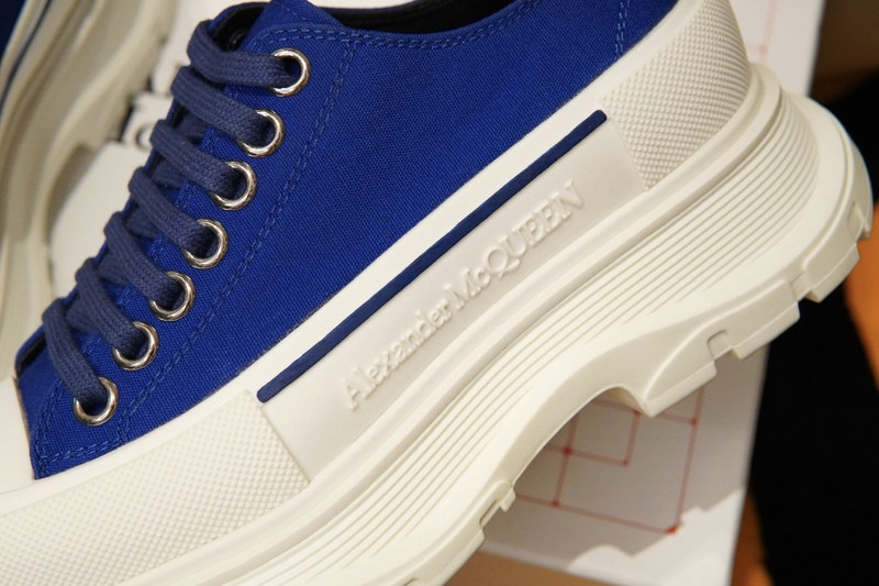 alexer mceen sneakers