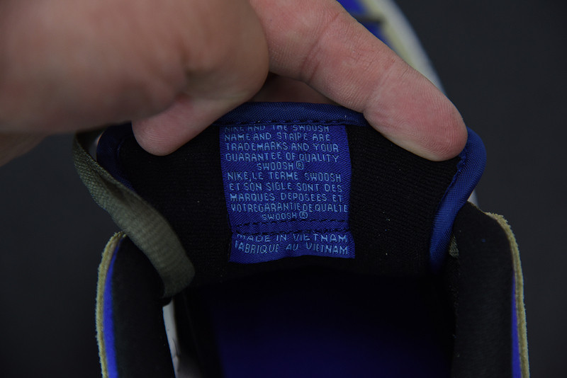 nike sb dunk low “celadon” bq6817-301