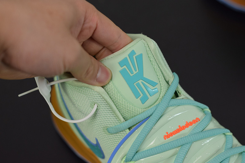 spongebob squarepants x nike kyrie 5 ep