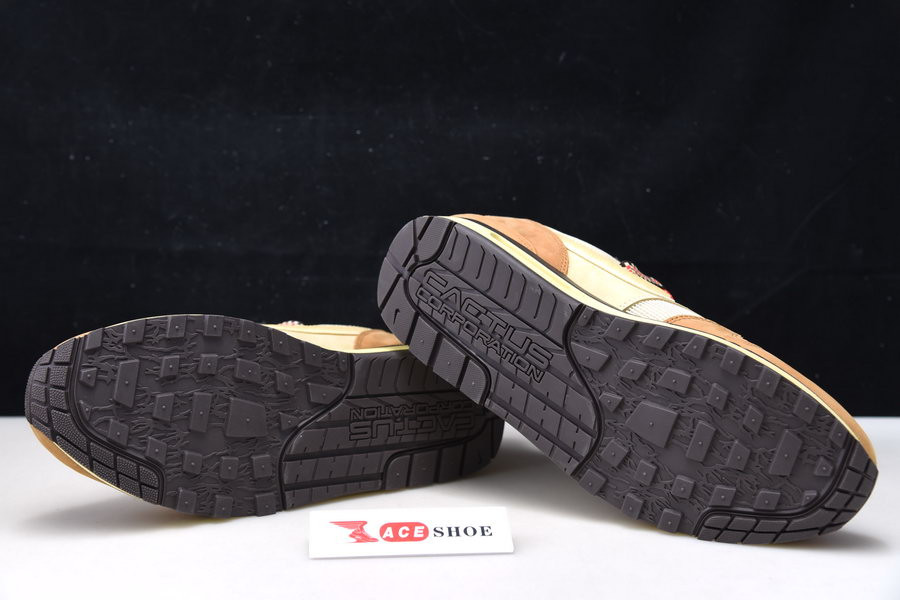 travis scott x nike air max 1 "wheat" do9392-701