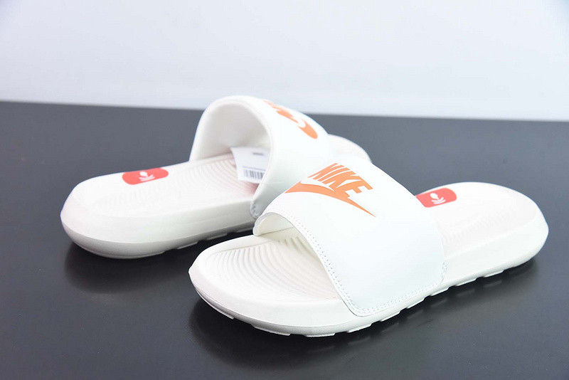 nike sandals