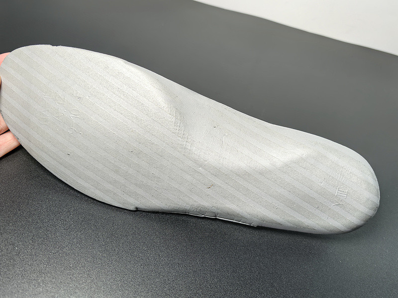 Nike Air Foamposite One “Royal” aka “International Blue” FQ8181-511