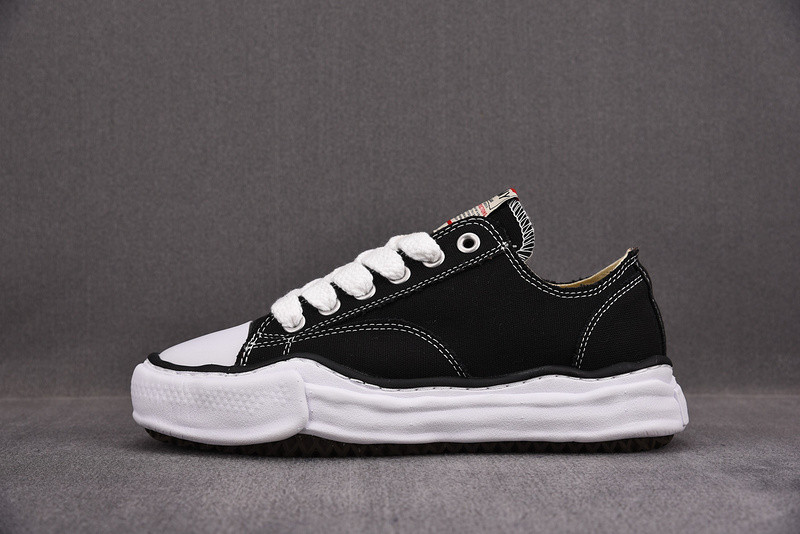 Ma*s*n mihara yasuhiro sneaker