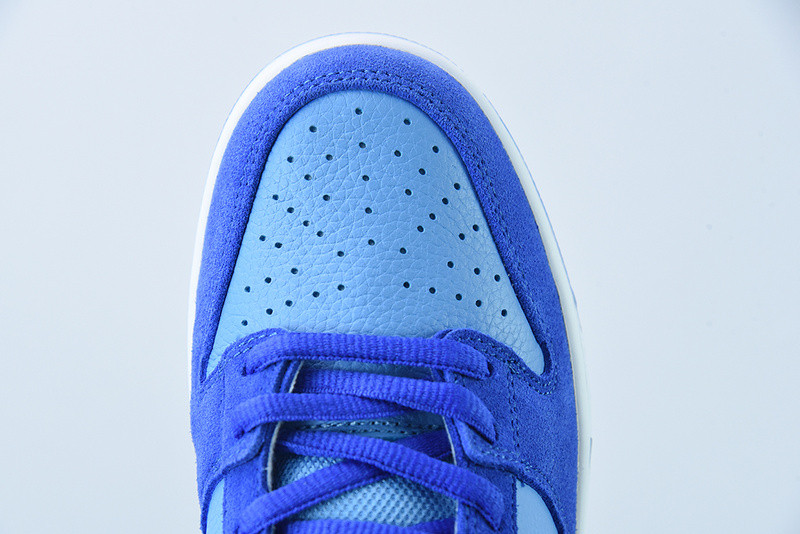nike sb dunk low “blue raspberry” dm0807-400