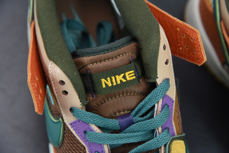 nike sb dunk low scrap