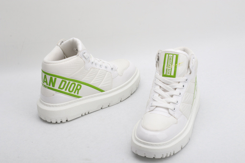 dio* sneaker