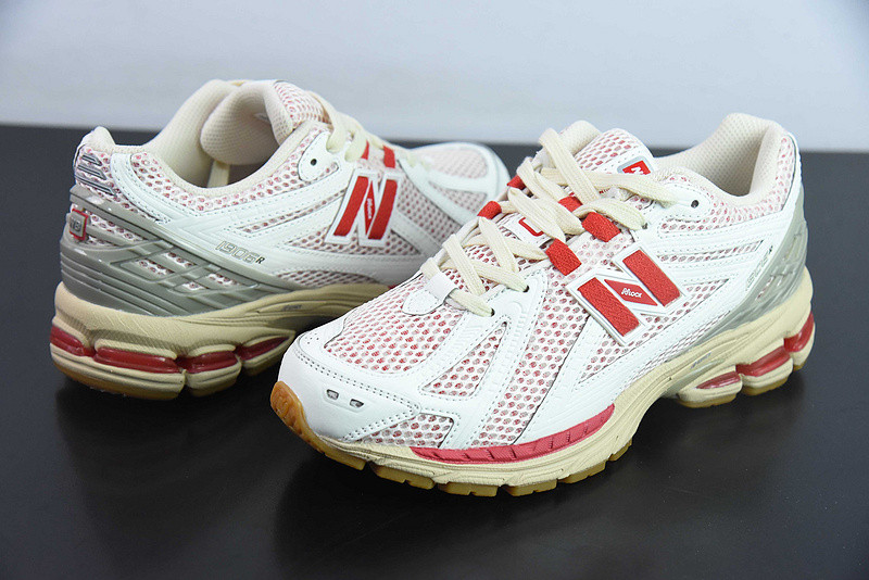 new balance sneaker