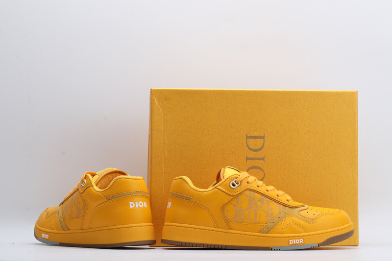 dio* sneaker