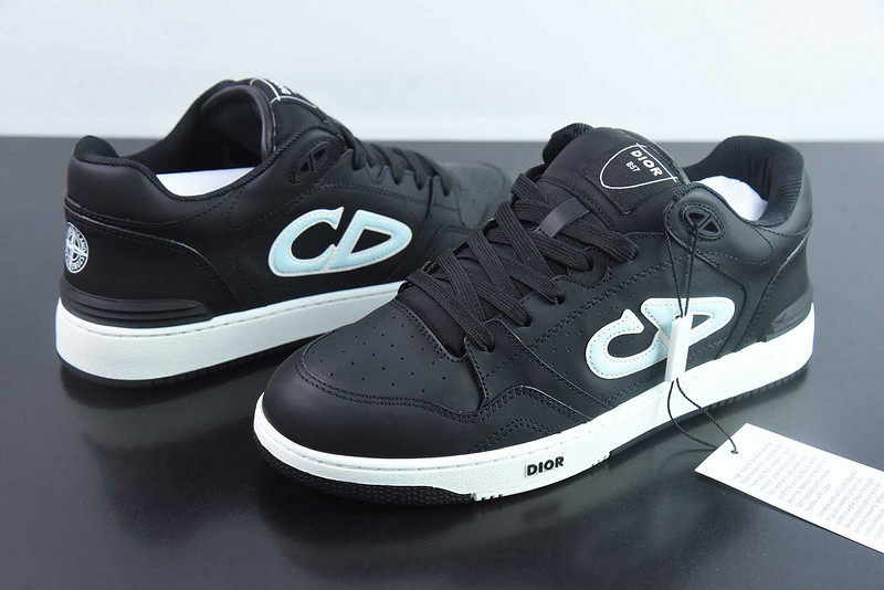 DIO* SNEAKER