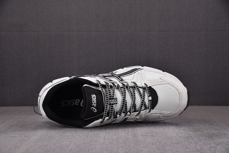 As*ic*s gel‑kahana 8 white/black 1011b133‑100