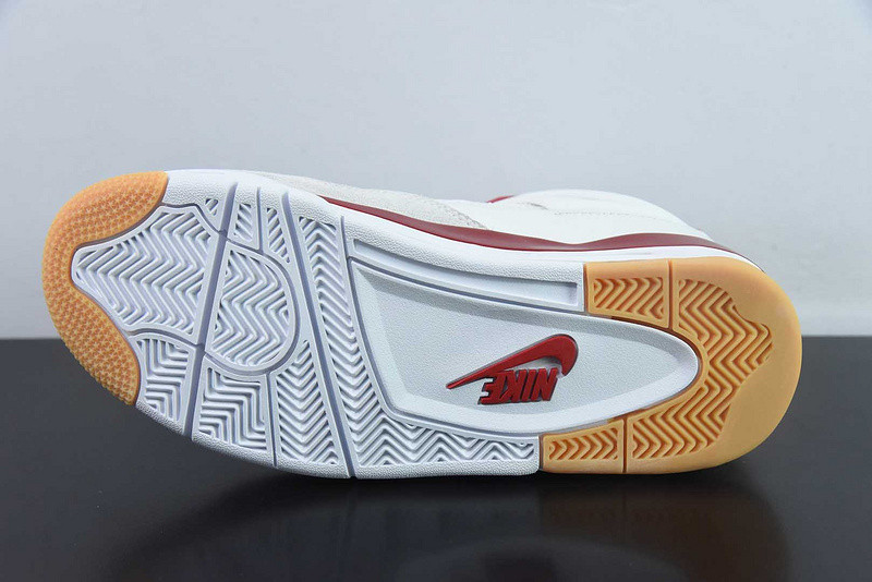 Nike SB x Air Jordan 4 Retro SP