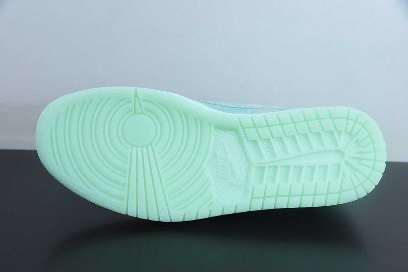 Air Jordan 1 Retro Low OG