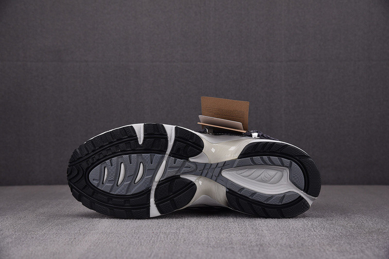 As*ic*s andersson bell x gel 1090