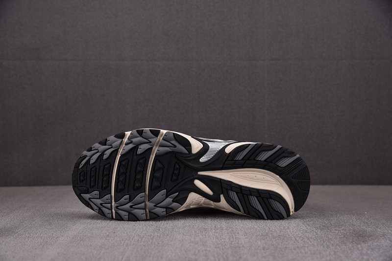 As*ic*s gel-kahana tr v4