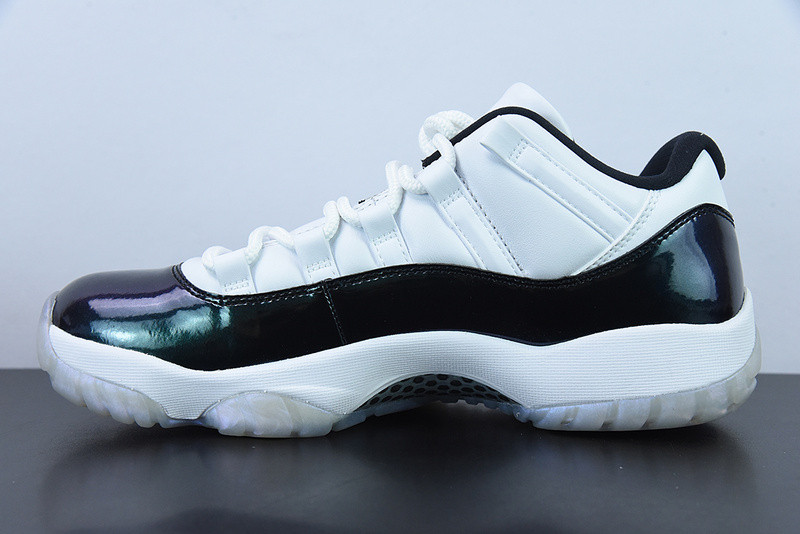 air jordan 11 retro low "emerald" 528895-145