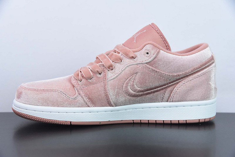wmns air jordan 1 low se