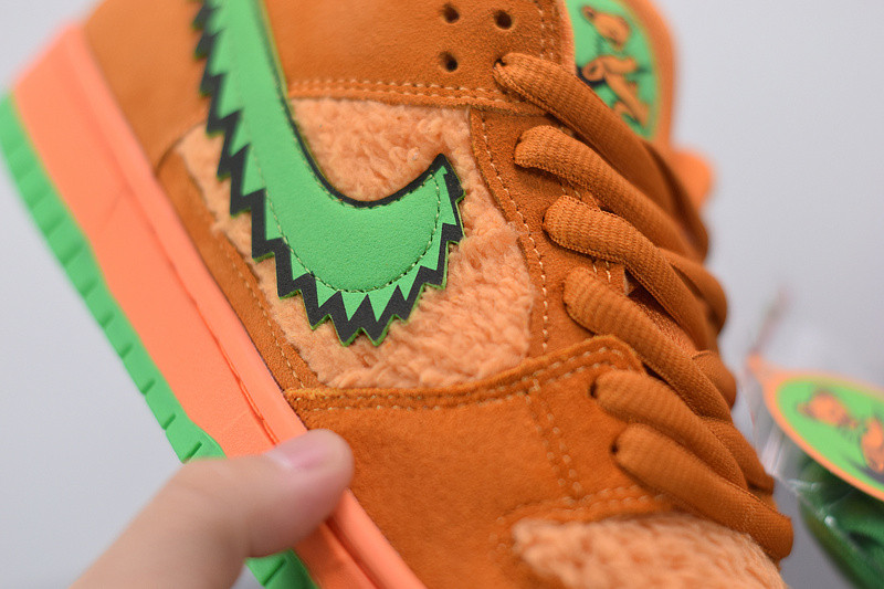 grateful dead x nike sb dunk low “orange bear” cj5378-800