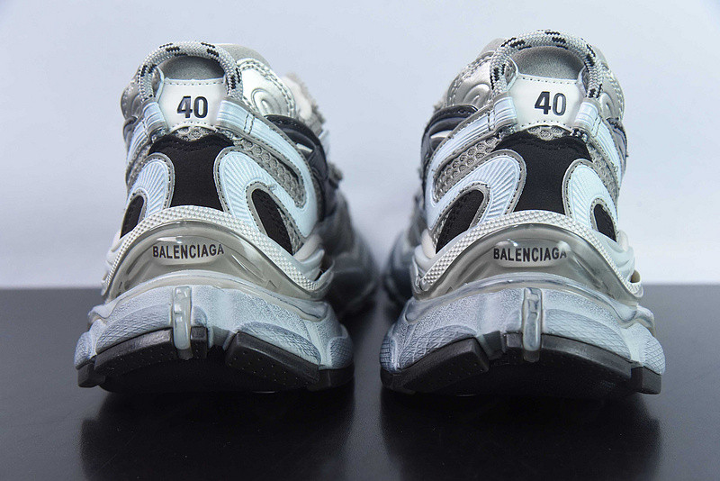 Ba*len*cia*ga runner sneaker