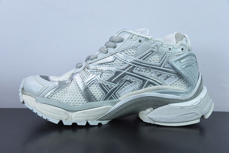 Ba*len*cia*ga runner sneaker