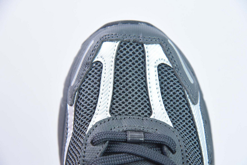 nike air zoom vomero 5