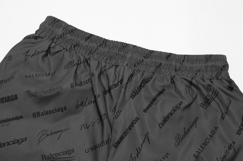 Ba*len*cia*ga clothes