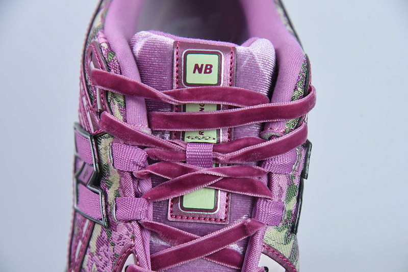 new balance sneaker
