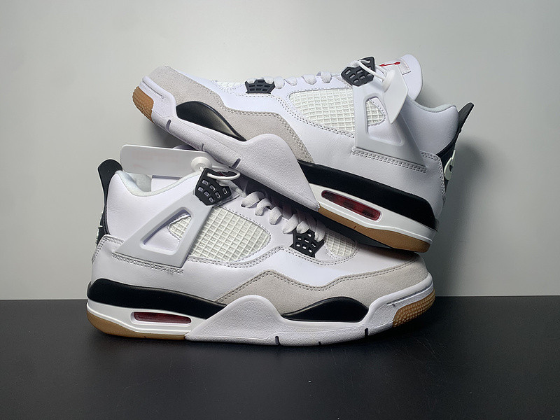 Nike SB x Air Jordan 4 “Black WHite” DR5415-100-3