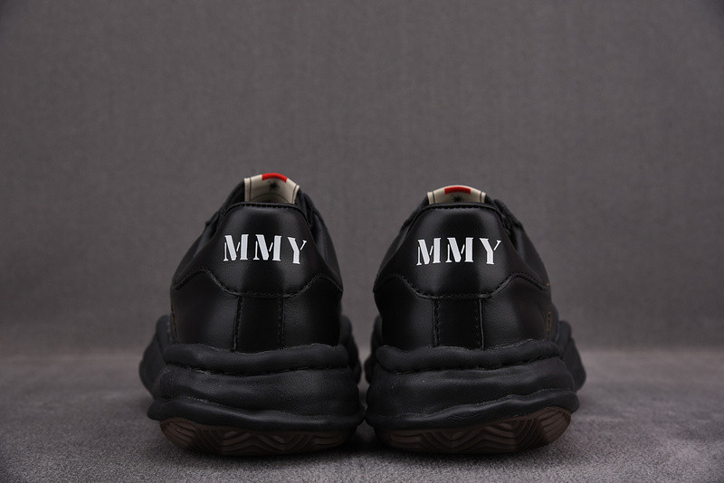 Ma*s*n mihara yasuhiro sneaker