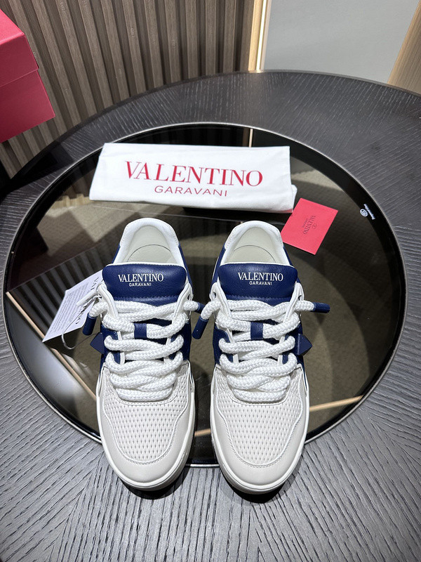 valentino sneaker
