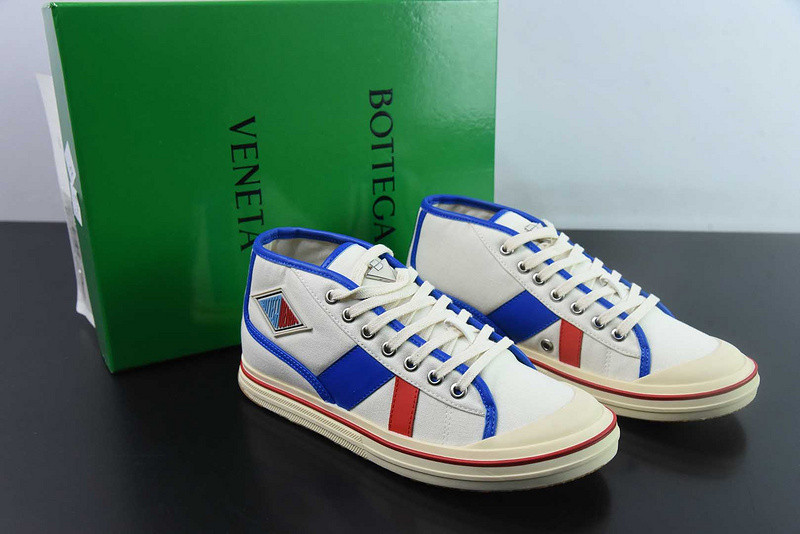 BOTTEGA VENETA Sneaker