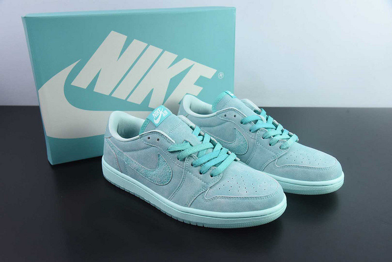 Air Jordan 1 Retro Low OG