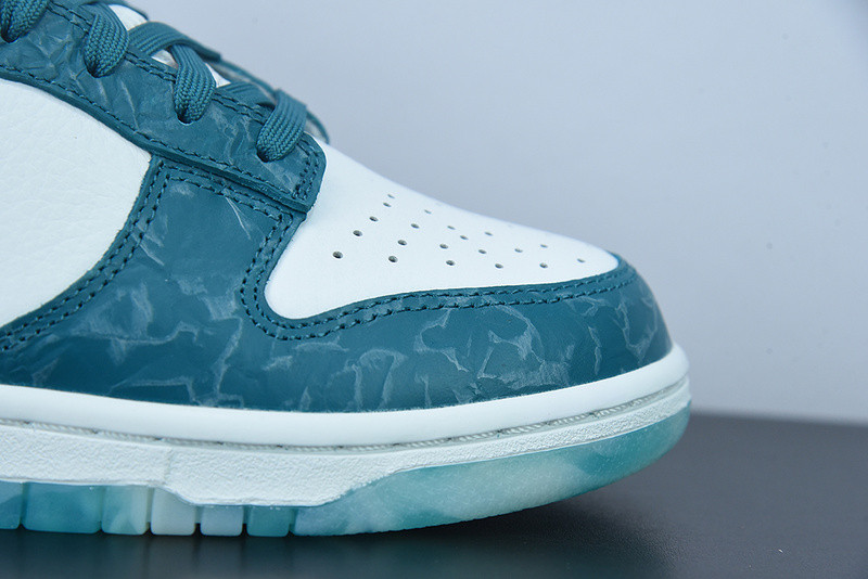 nike dunk low “ocean” dv3029-100