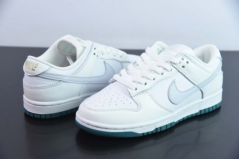 nike dunk low gs