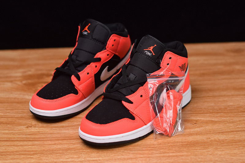 air jordan 1 mid infrared 23 (gs) 554725-061